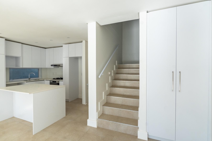 To Let 3 Bedroom Property for Rent in Voliere Estate Western Cape